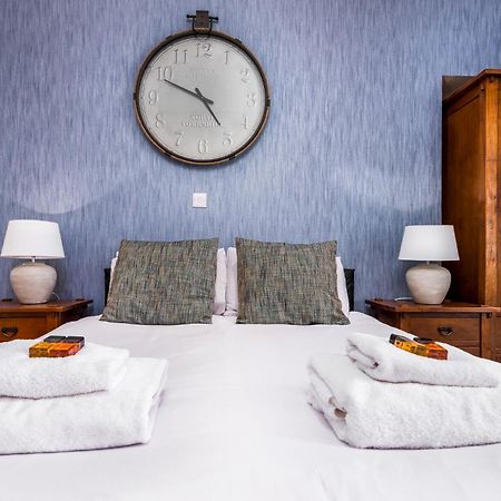 וויטבי Riviera Guesthouse מראה חיצוני תמונה